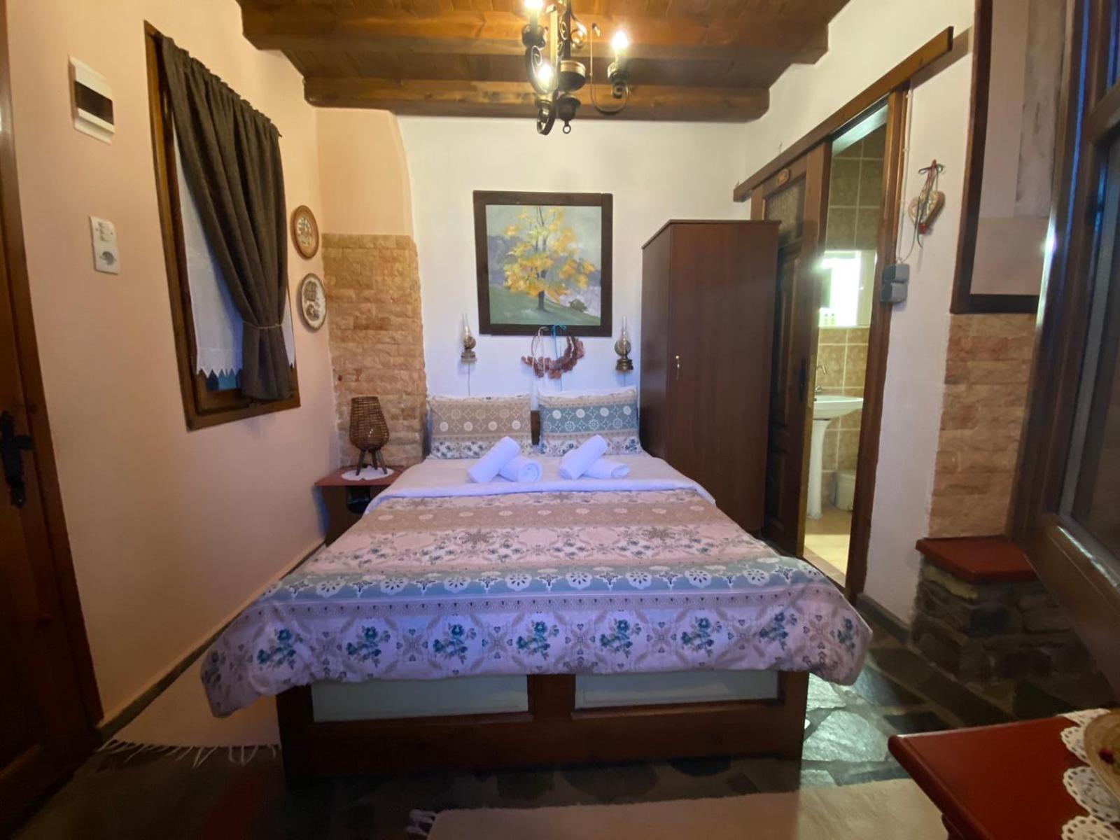 Guesthouse Erato Palaios Panteleimonas Eksteriør billede