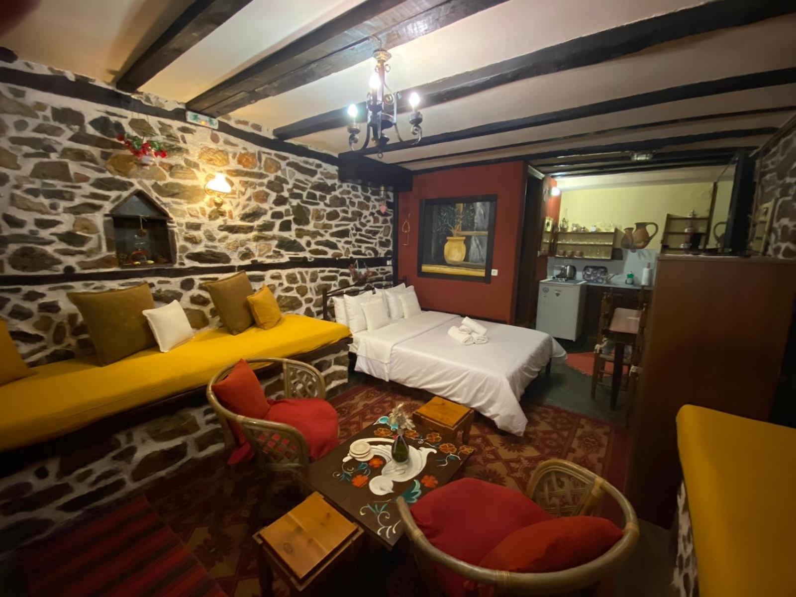 Guesthouse Erato Palaios Panteleimonas Eksteriør billede